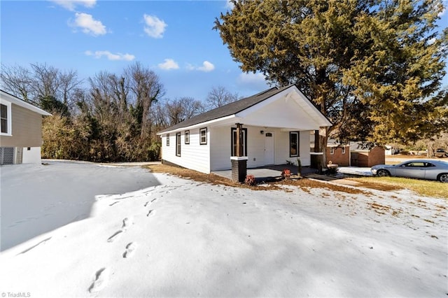 view of front of house with covered porch