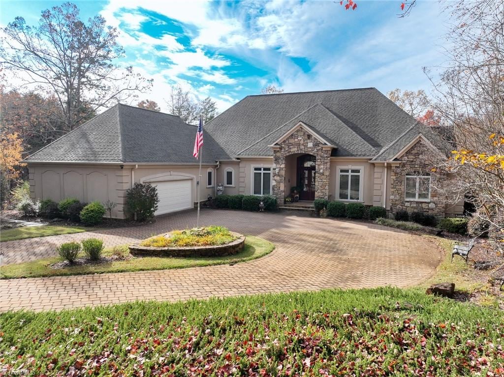 view of front of house with a garage