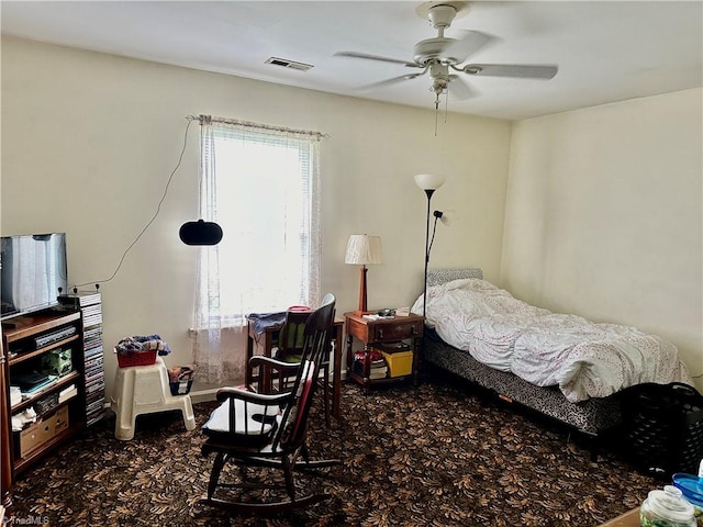 bedroom featuring ceiling fan