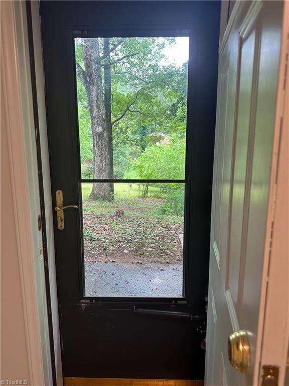 1230 W Sedgefield Dr, Winston-Salem, NC 27107 - view of doorway
