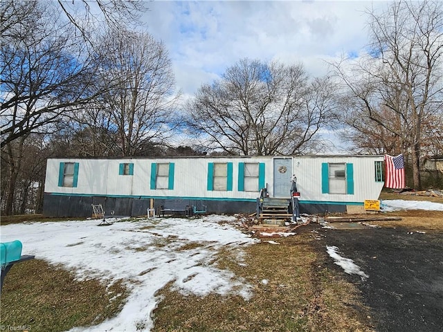 view of manufactured / mobile home