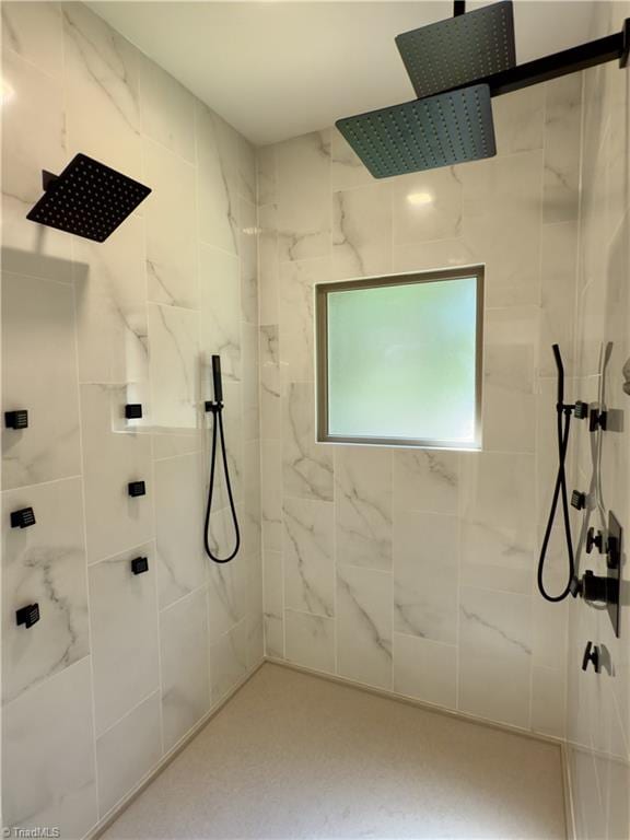606 Dorado Cir, High Point, NC 27265 - full bath featuring a tile shower
