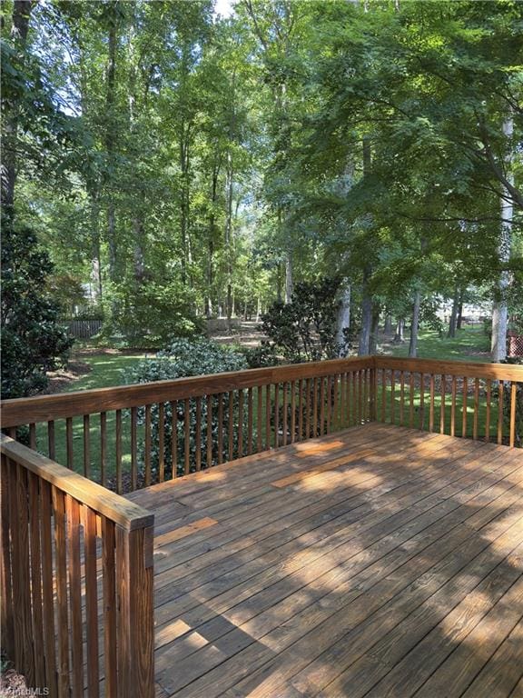 606 Dorado Cir, High Point, NC 27265 - view of deck