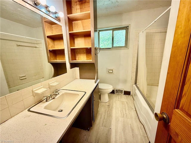 1024 Lone Hickory Rd, Yadkinville, NC 27055 - full bathroom featuring shower / tub combo with curtain, wood finished floors, vanity, toilet, and baseboards