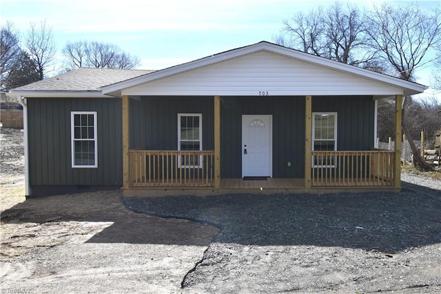 view of front of house featuring covered porch