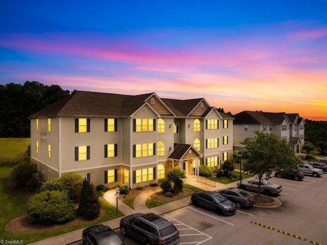 6112 Hedgecock Cir Unit 3B, High Point, NC 27265 - view of front facade featuring uncovered parking