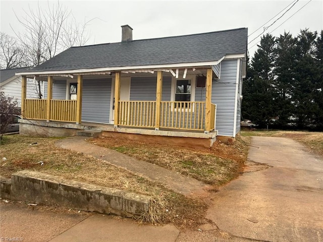 bungalow-style house with covered porch