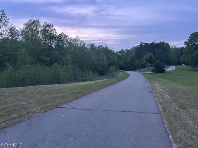 618 Crystal Cove Ln, Yanceyville, NC 27379