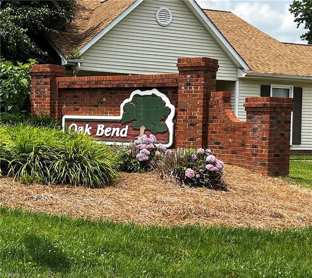 4003 Honey Locust Ct, Greensboro, NC 27410 - view of community sign