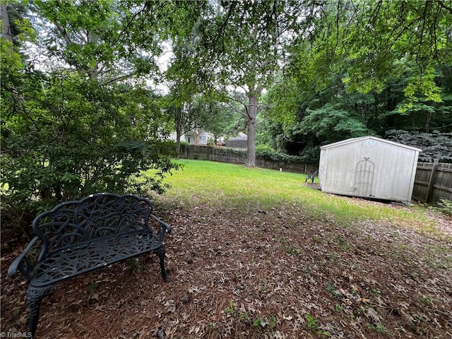 4003 Honey Locust Ct, Greensboro, NC 27410 - view of yard
