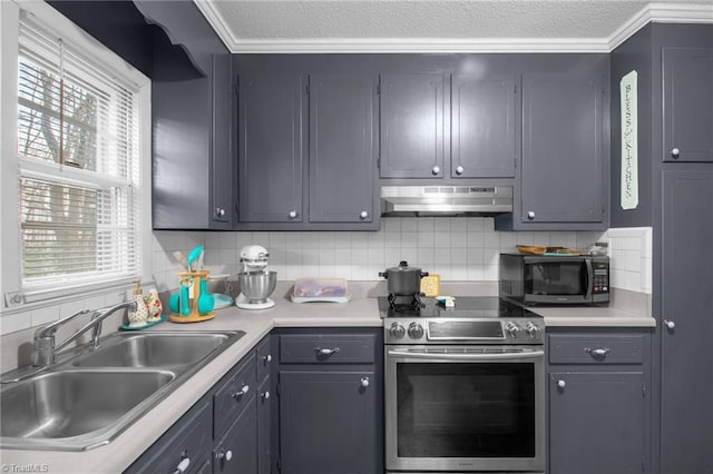 kitchen with sink, tasteful backsplash, crown molding, stainless steel electric range, and a textured ceiling