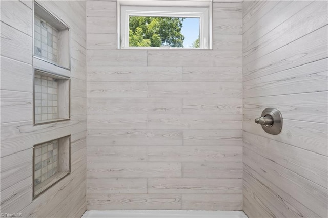 502 Eighth St, Mebane, NC 27302 - bathroom featuring tiled shower