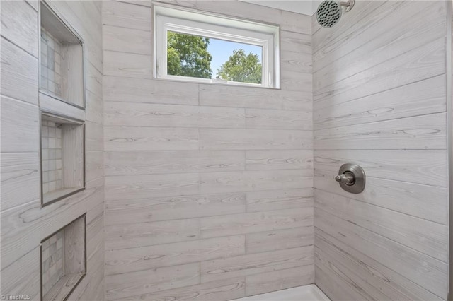 502 Eighth St, Mebane, NC 27302 - full bath featuring tiled shower