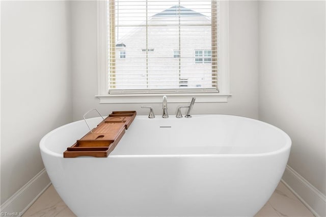 bathroom featuring a bathtub