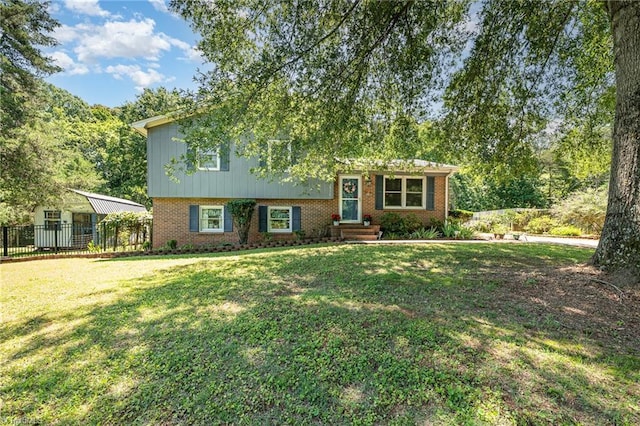 6517 Benson Ln, Pfafftown, NC 27040 - split level home with brick siding and entry steps