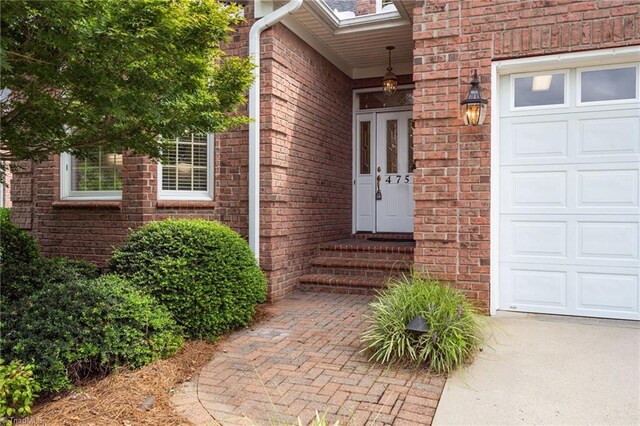 view of front of house with cooling unit and a front yard