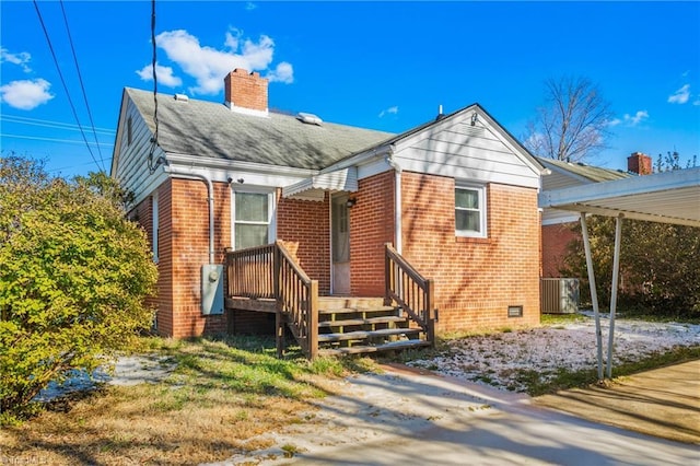 view of front of house featuring central AC unit