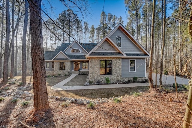 view of front of property featuring stone siding