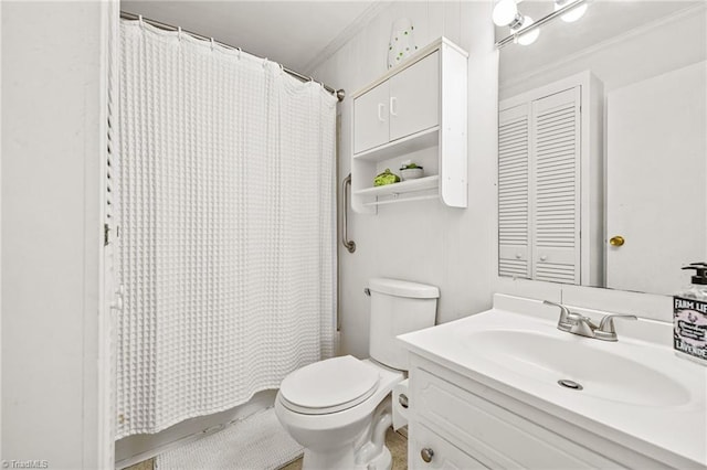 full bathroom with shower / bath combination with curtain, ornamental molding, toilet, and vanity