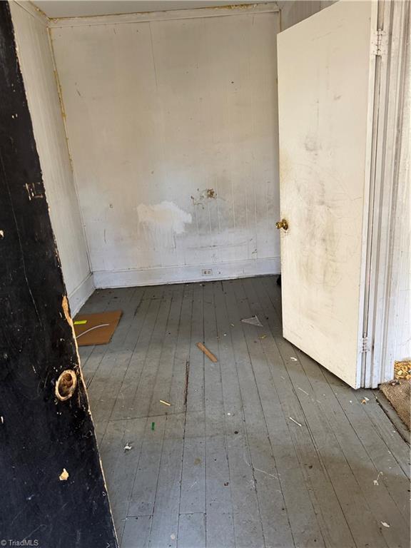 interior details with wood-type flooring