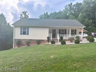 1320 Little Gate Dr, Asheboro, NC 27205 - view of front facade featuring a porch and a front yard
