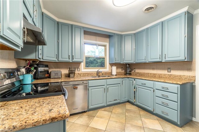 4905 Deer Pointe Ct, Greensboro, NC 27406 - kitchen with tasteful backsplash, light tile patterned floors, a sink, visible vents, and appliances with stainless steel finishes