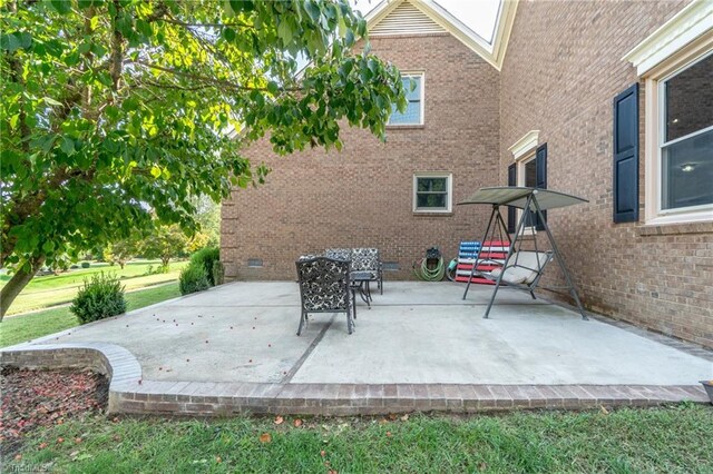 4905 Deer Pointe Ct, Greensboro, NC 27406 - view of patio / terrace