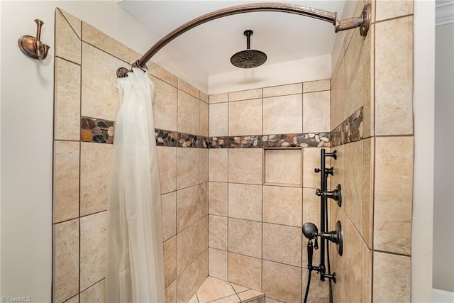 657 Spring St, Walnut Cove, NC 27052 - full bathroom featuring tiled shower