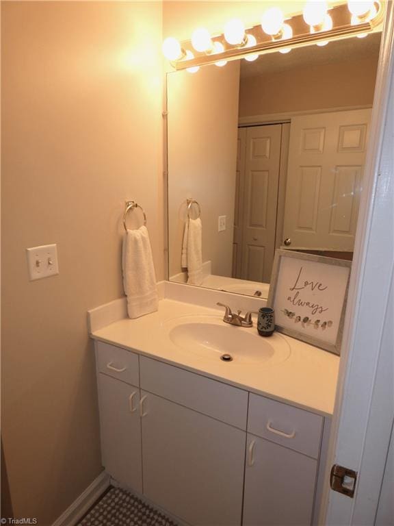 3982 Westridge Meadow Cir, Clemmons, NC 27012 - bathroom featuring vanity
