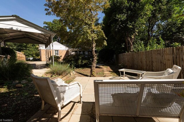 view of side of home featuring outdoor lounge area