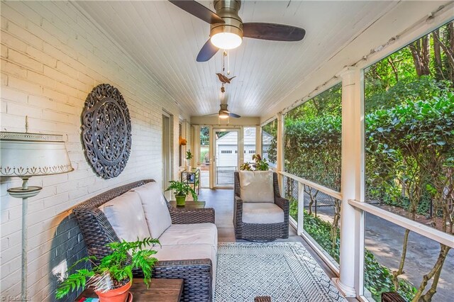 exterior space with covered porch and ceiling fan