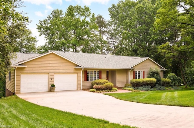 102 Shawnee Cir, Lexington, NC 27295 - single story home featuring concrete driveway, an attached garage, and a front yard