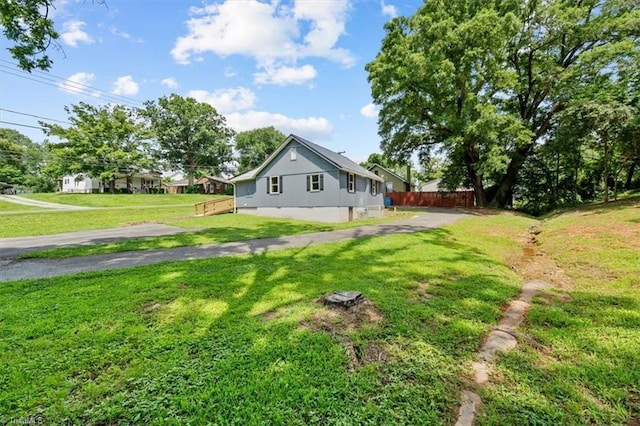 539 W Salisbury St, Denton, NC 27239 - view of side of property