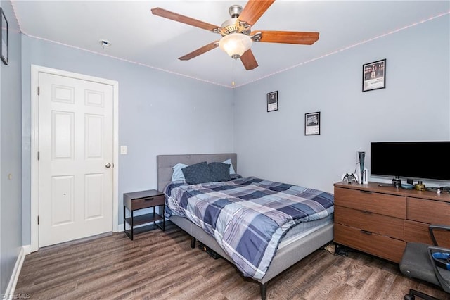 1029 Robbins St, Asheboro, NC 27203 - bedroom with wood finished floors and a ceiling fan