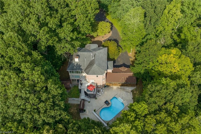 8040 Crosscreek Trl, Pfafftown, NC 27040 - aerial view of property and surrounding area featuring a pool