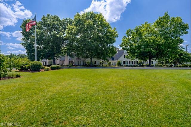 6 Curtis Ct, Thomasville, NC 27360 - view of green lawn