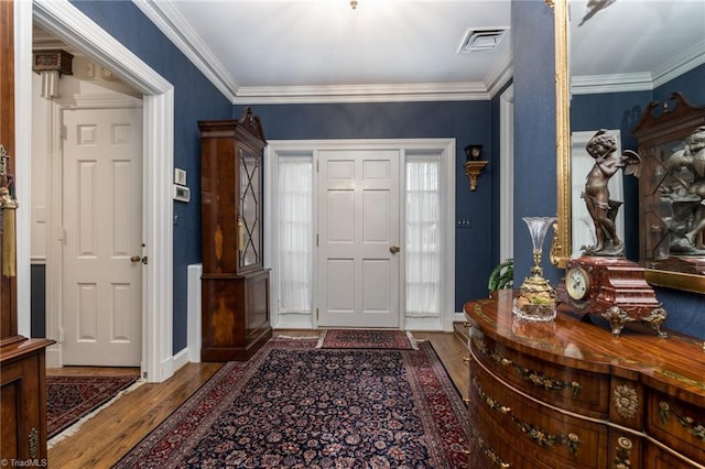 6 Curtis Ct, Thomasville, NC 27360 - foyer entrance with wood finished floors and ornamental molding