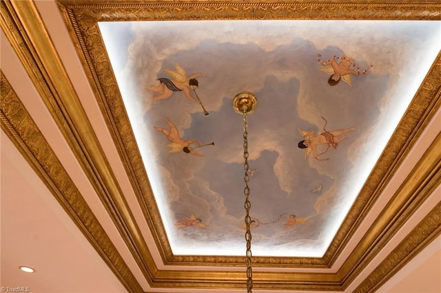 6 Curtis Ct, Thomasville, NC 27360 - detailed view of crown molding
