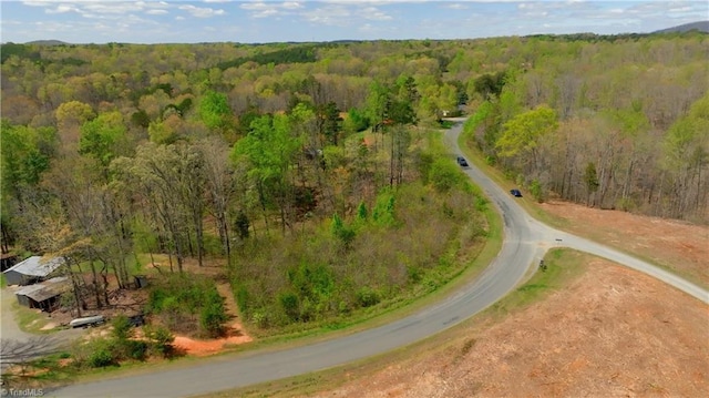 000 Jimmie Bullins Rd, Walnut Cove, NC 27052