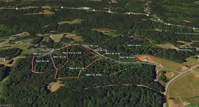 000 Jimmie Bullins Rd, Walnut Cove, NC 27052