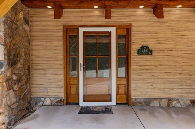 view of property entrance