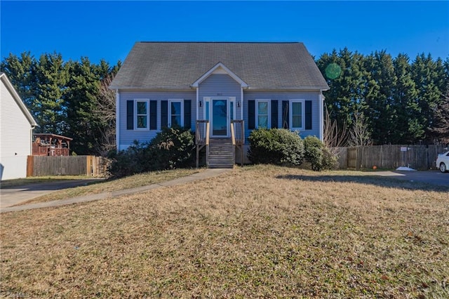 view of front of property with a front lawn