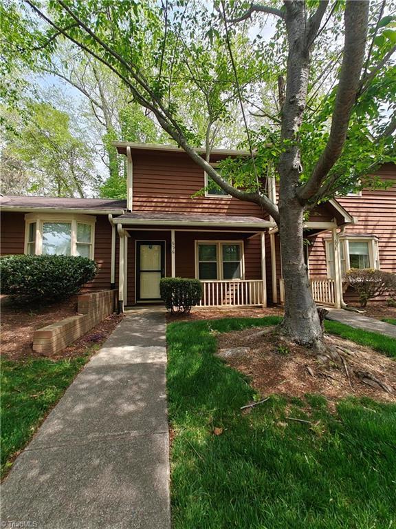 656 Rock Garden Cir, Winston-Salem, NC 27104 - view of front of house with covered porch