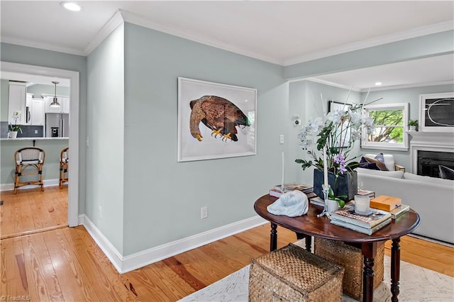 968 Avon Rd, Winston-Salem, NC 27104 - hallway featuring light wood-type flooring, crown molding, baseboards, and recessed lighting