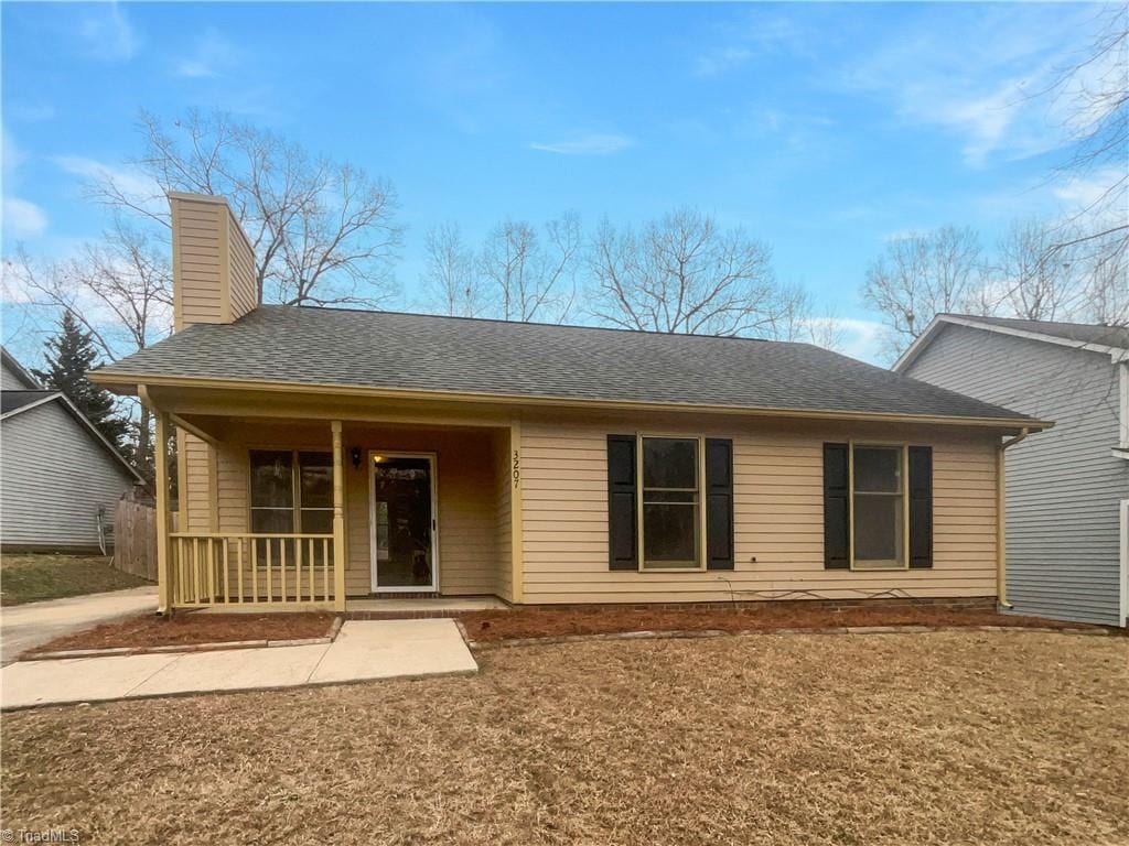 view of front of property with covered porch