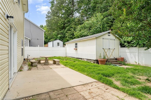 1771 Timber Cove Ct, Winston-Salem, NC 27127 - fenced backyard featuring a patio area