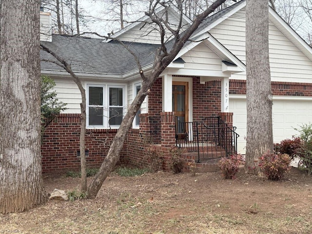 view of front facade with a garage