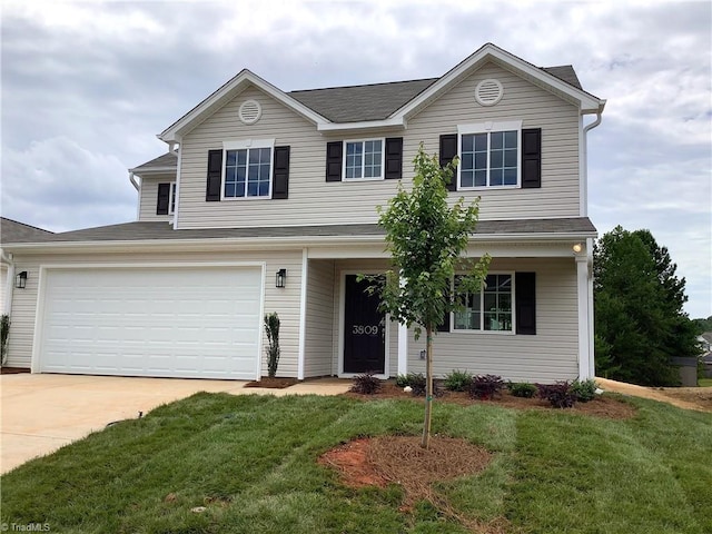 traditional-style home featuring a front lawn and driveway