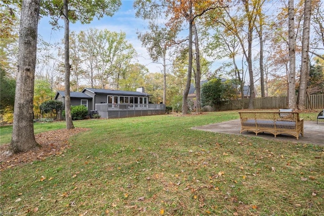 view of yard with a patio