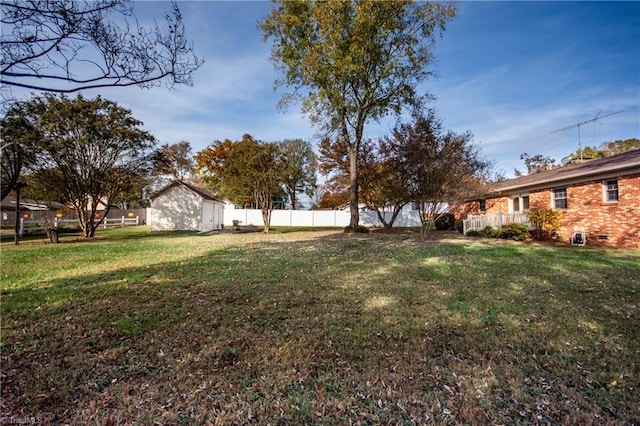 view of yard with a shed